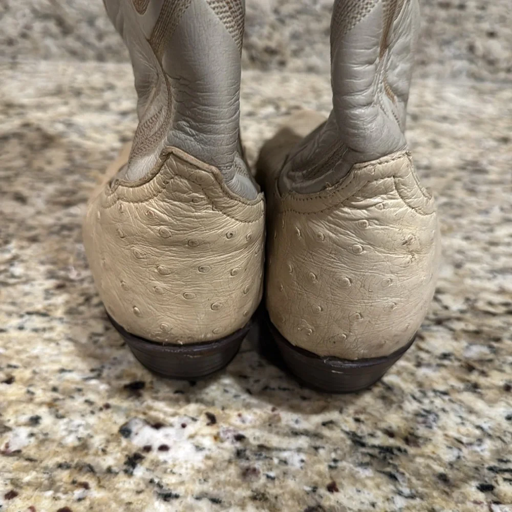 Tony Lama Ostrich Size 8 Off White/Beige Boots